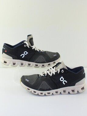 QC On Cloud Running Shoes Women (9 US)